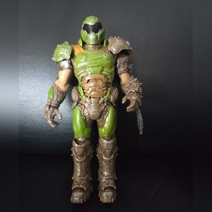 McFarlane Doom Eternal Classic DOOM SLAYER Action Figure 2019